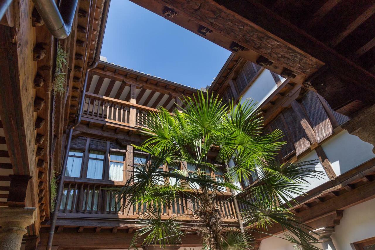 La Casa De Los Infantes By Toledo Ap Kültér fotó